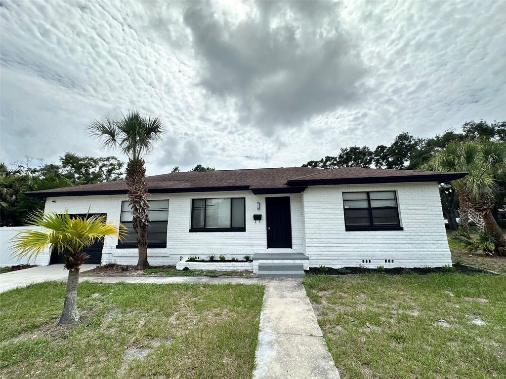 Photo of 2001 30th Street S, St Petersburg, FL 33712 (MLS # TB8514381)