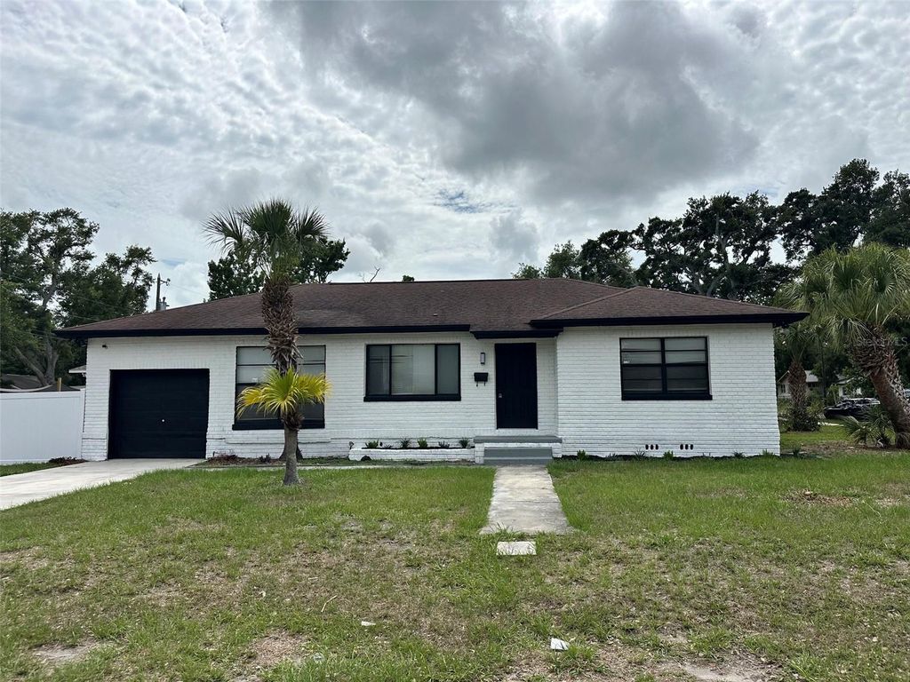 Photo of 2001 30th Street S, St Petersburg, FL 33712 (MLS # TB8514381)