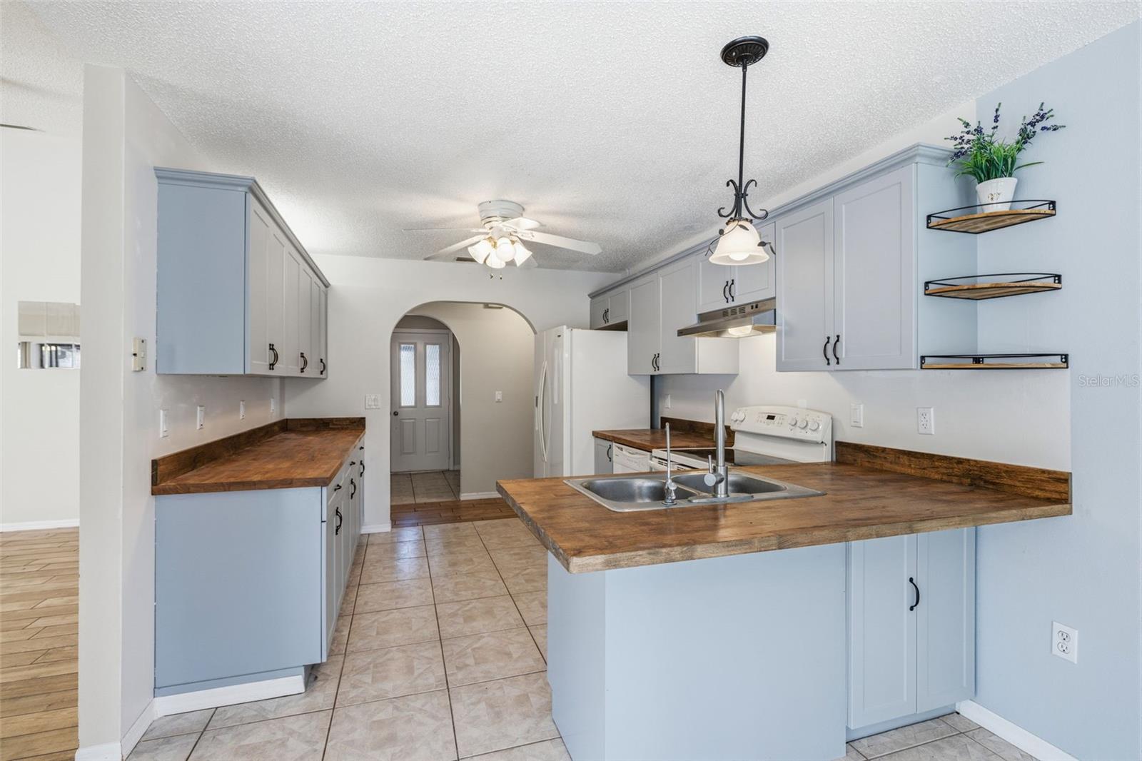 PARK LAKE ESTATES - Residential