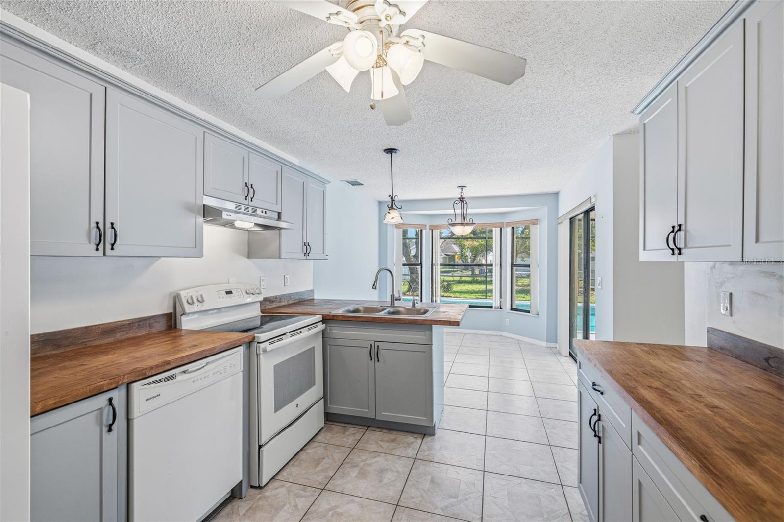 PARK LAKE ESTATES - Residential