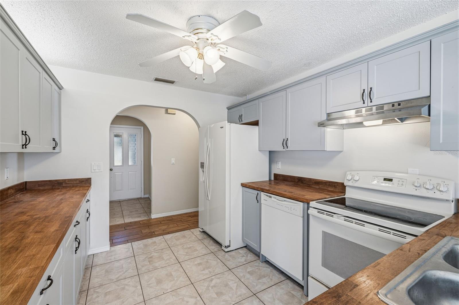 PARK LAKE ESTATES - Residential