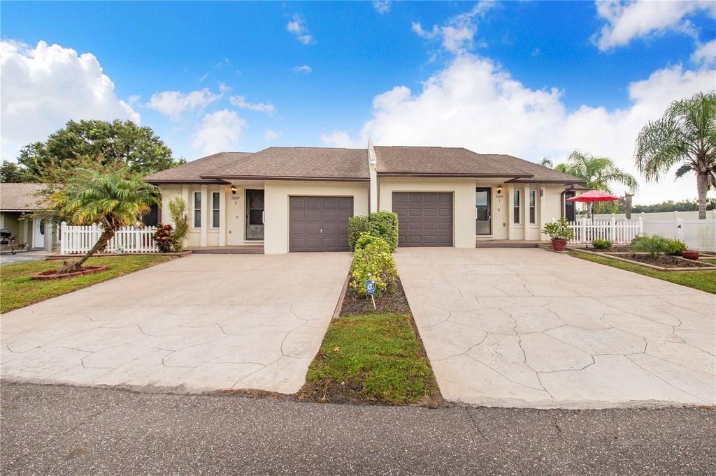 Photo of 5107 Old Highway 37 #1, Lakeland, FL 33811 (MLS # L4956115)