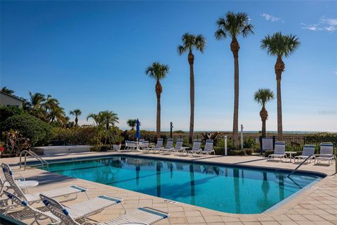 A home in LONGBOAT KEY