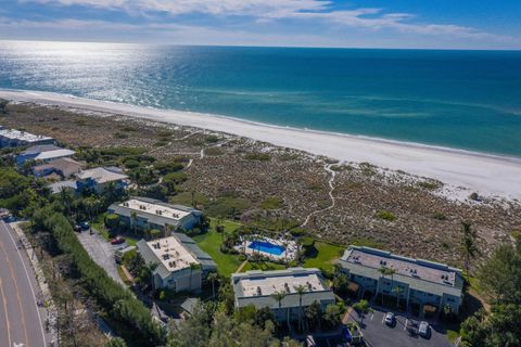 A home in LONGBOAT KEY