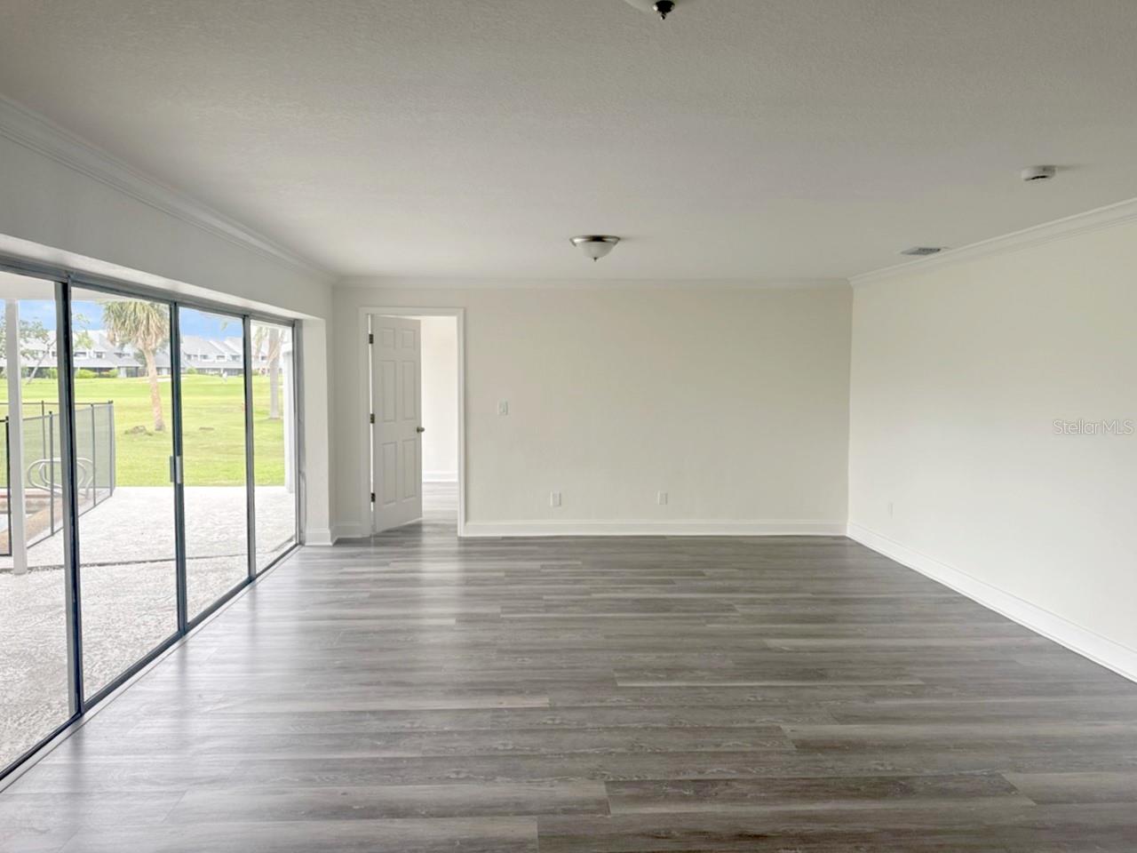 SEMINOLE LAKE GOLF & COUNTRY CLUB ESTATES - Residential