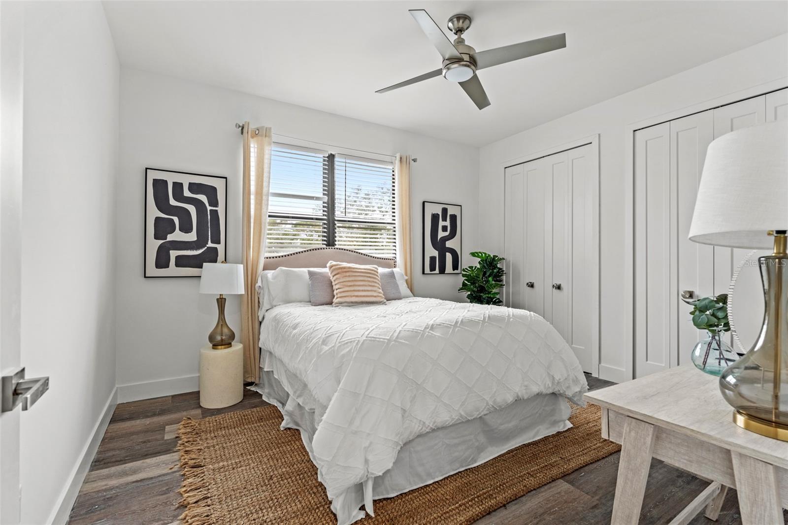 LATITUDES IN THE PARK - Residential