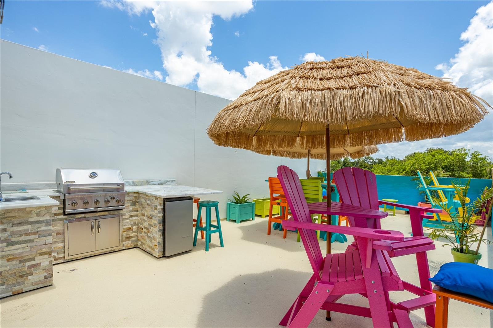 LATITUDES IN THE PARK - Residential