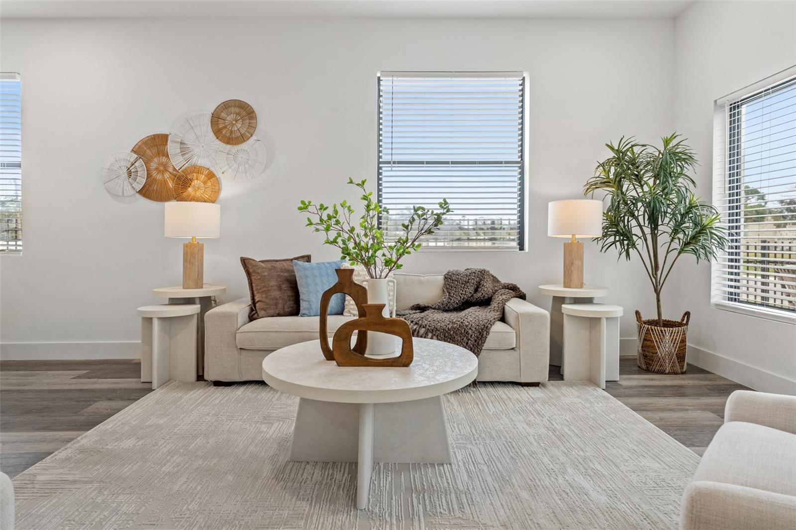 LATITUDES IN THE PARK - Residential