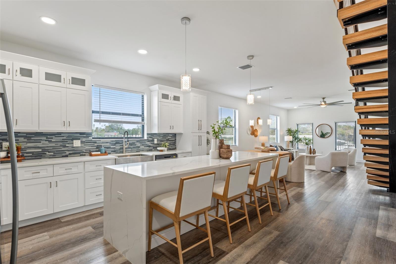 LATITUDES IN THE PARK - Residential