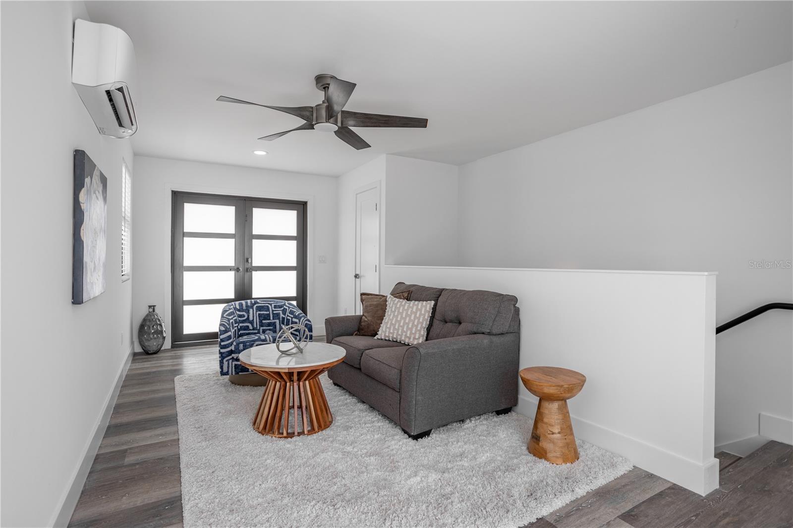 LATITUDES IN THE PARK - Residential