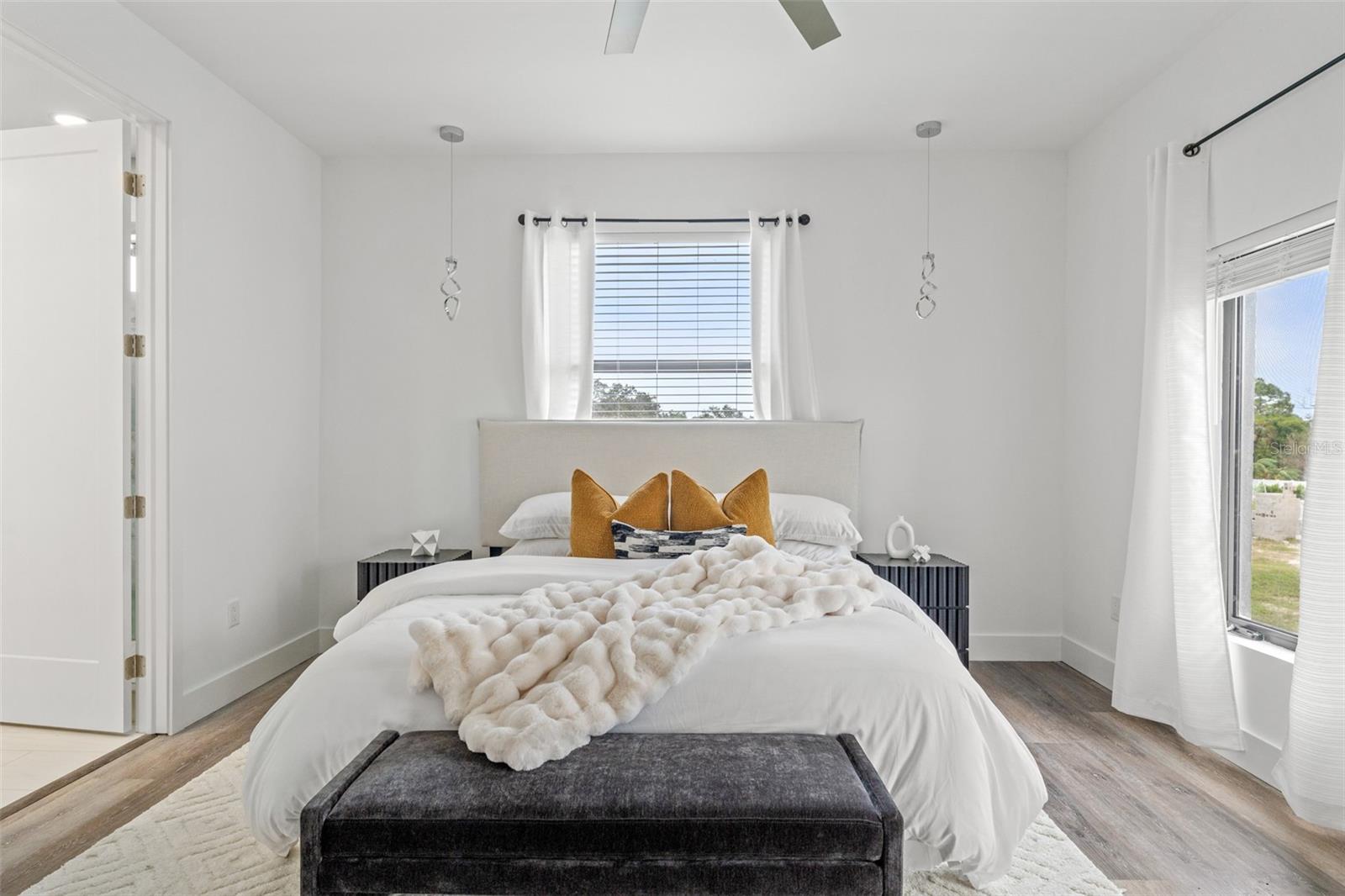 LATITUDES IN THE PARK - Residential