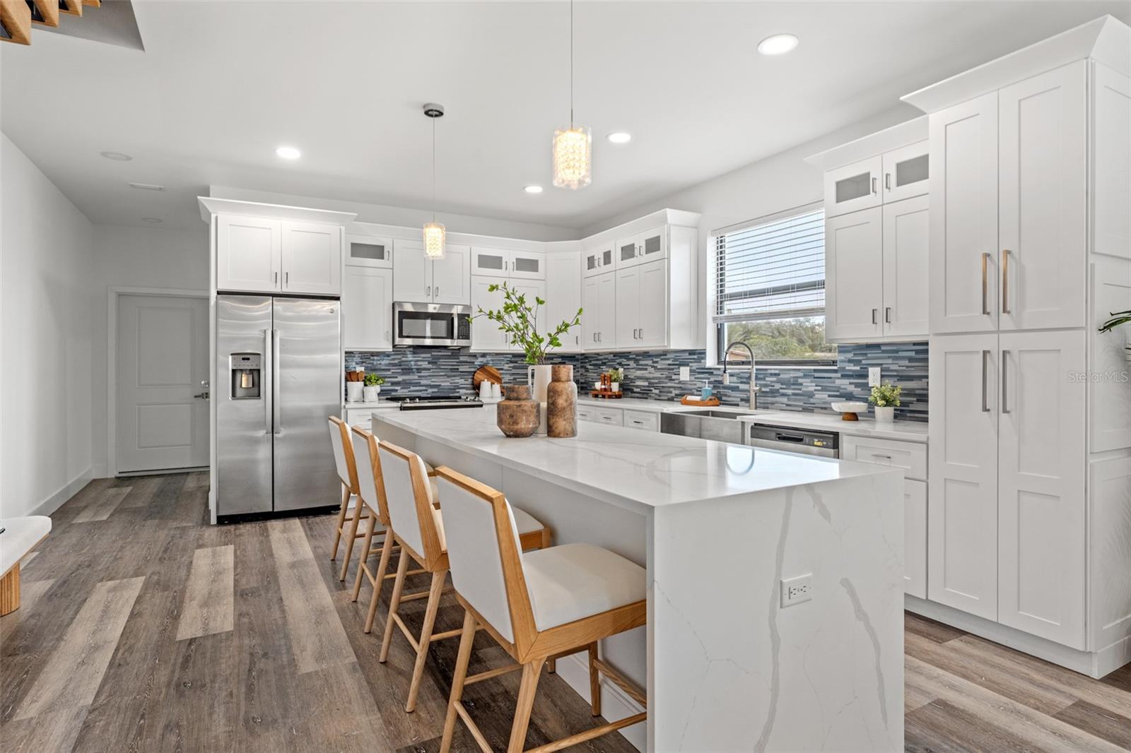 LATITUDES IN THE PARK - Residential