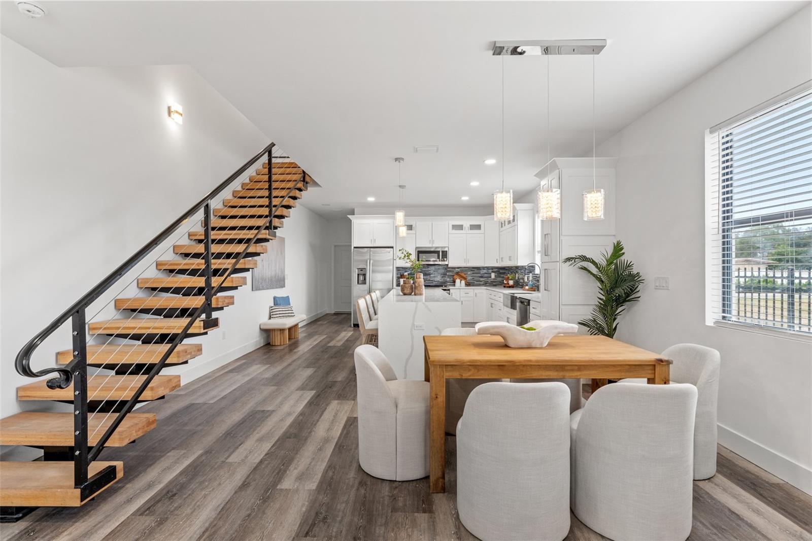 LATITUDES IN THE PARK - Residential