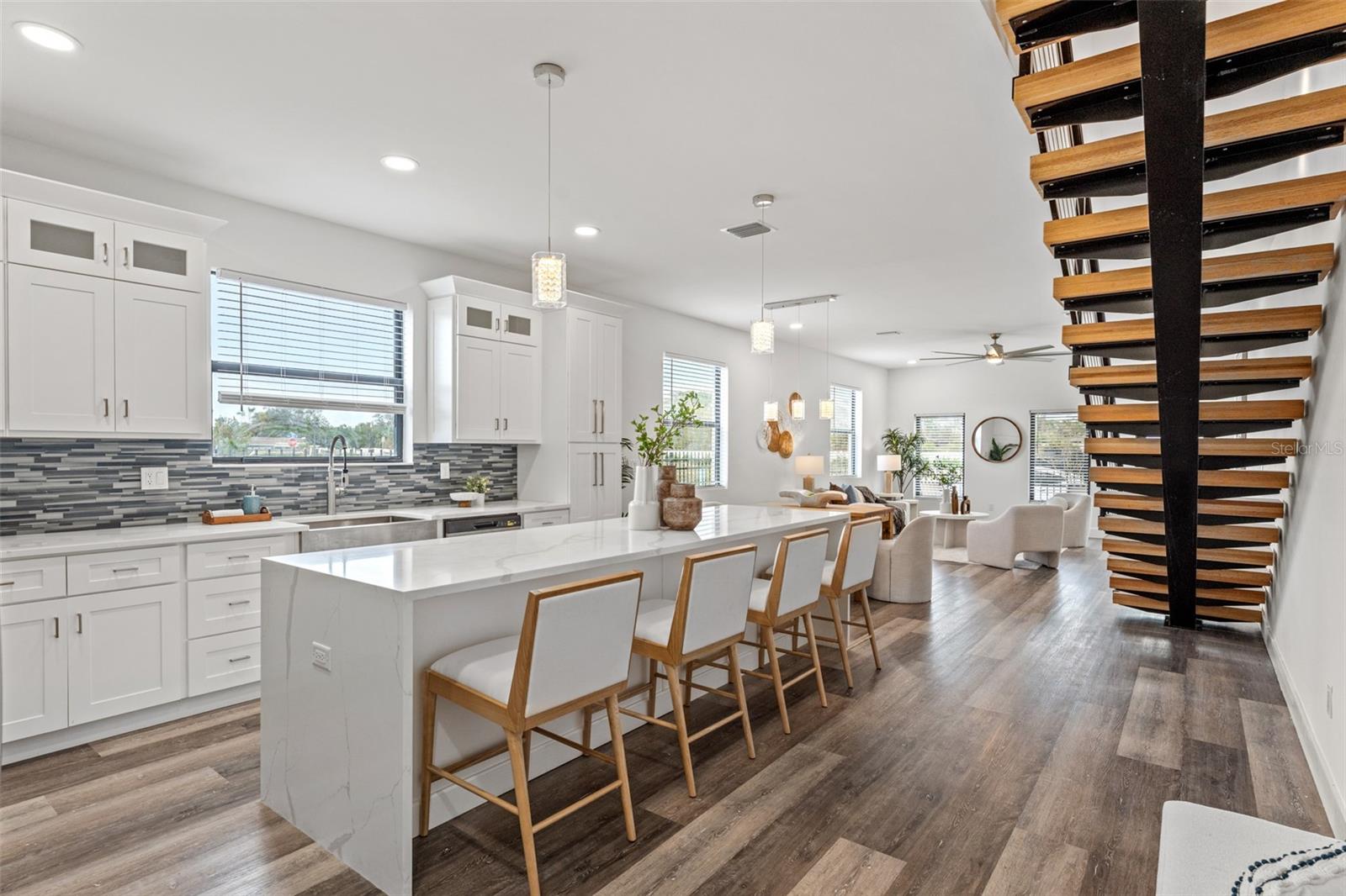 LATITUDES IN THE PARK - Residential