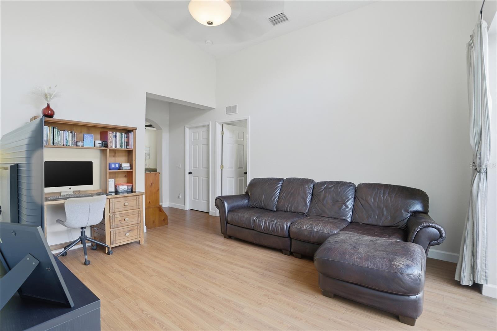 HUNTERS CREEK TR 545 - Residential