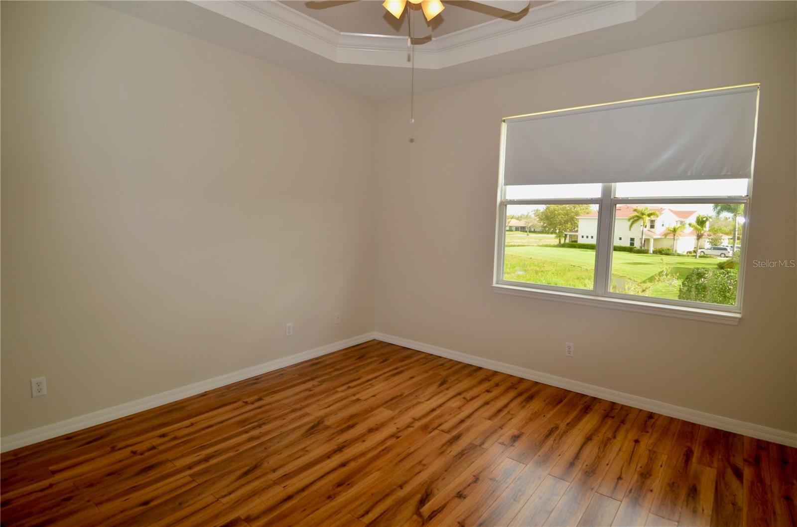 TOWNS AT LAKESIDE - Residential