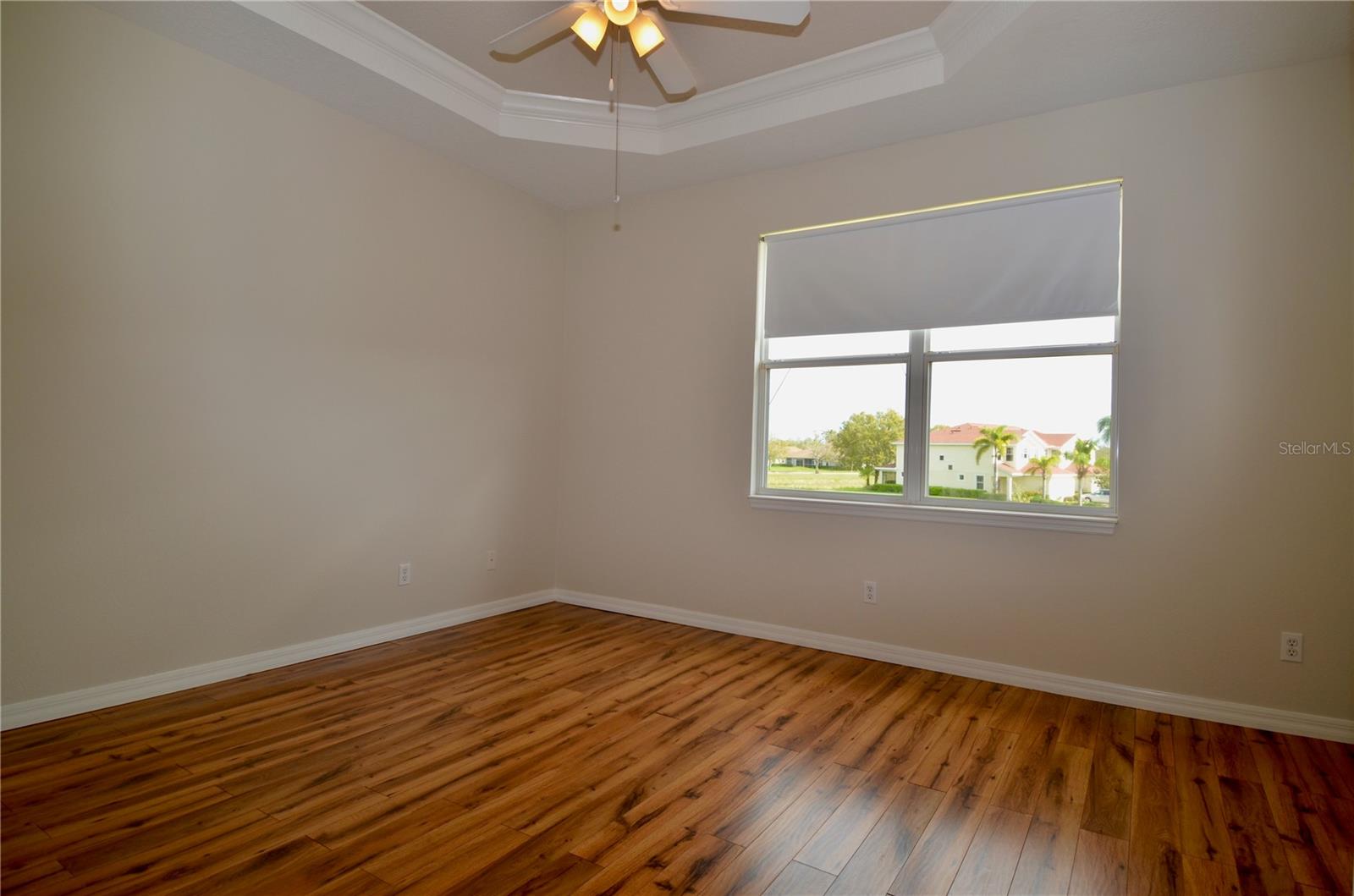 TOWNS AT LAKESIDE - Residential