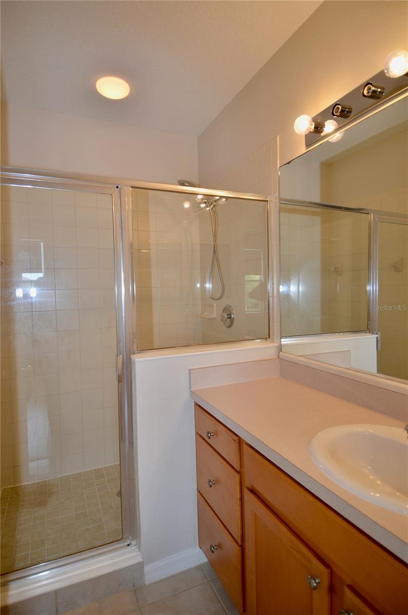 TOWNS AT LAKESIDE - Residential