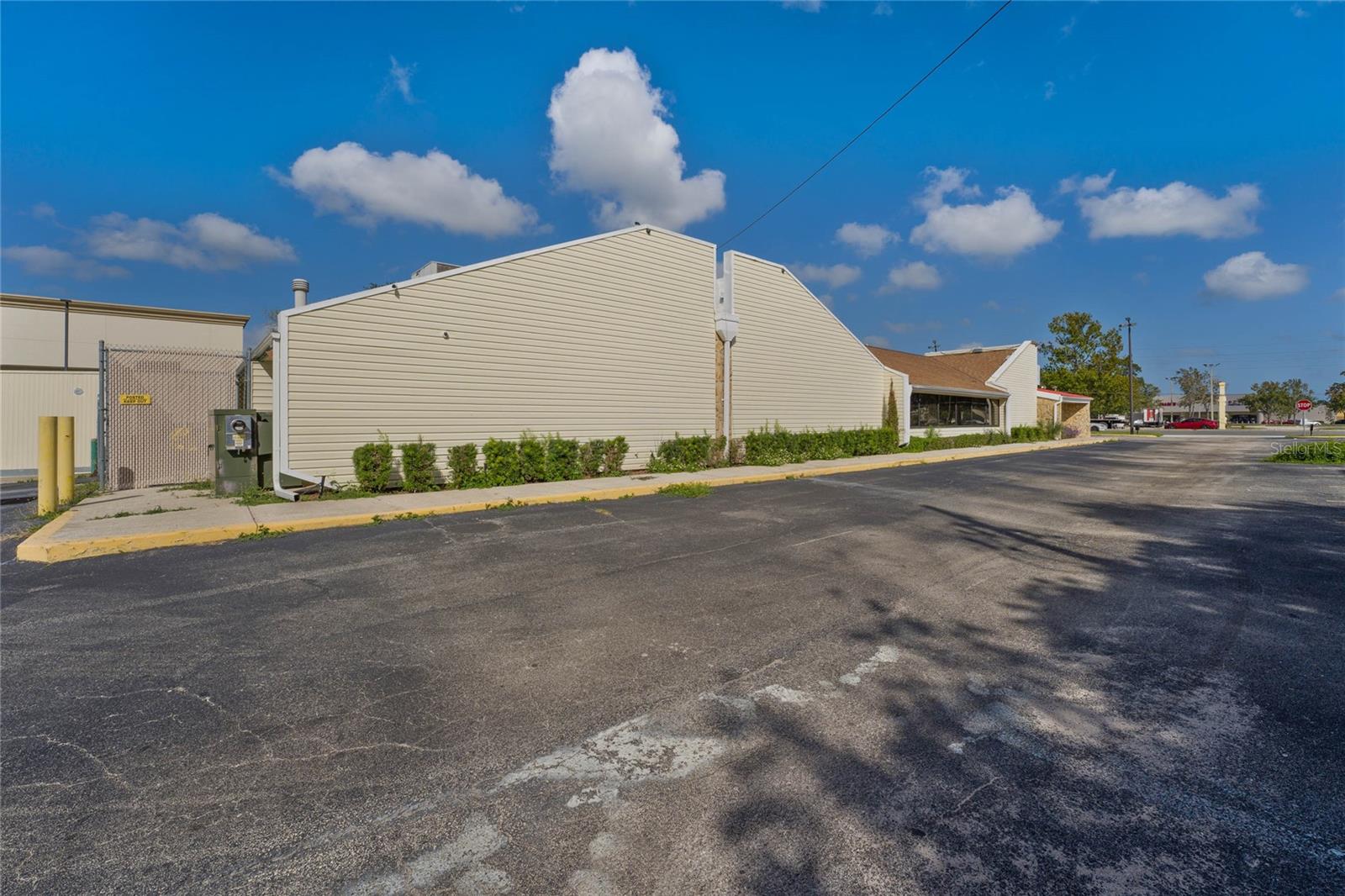 KISSIMMEE EXECUTIVE PARK - Commercial Sale