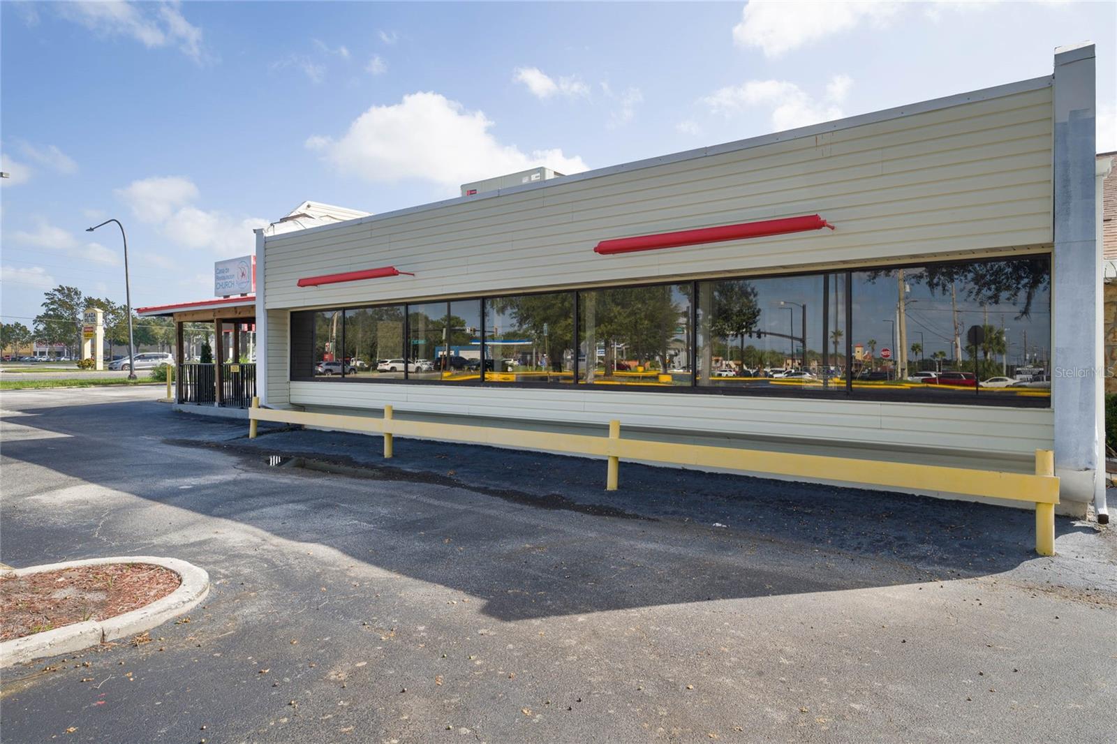 KISSIMMEE EXECUTIVE PARK - Commercial Sale