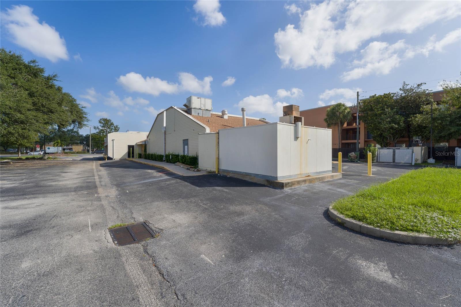 KISSIMMEE EXECUTIVE PARK - Commercial Sale