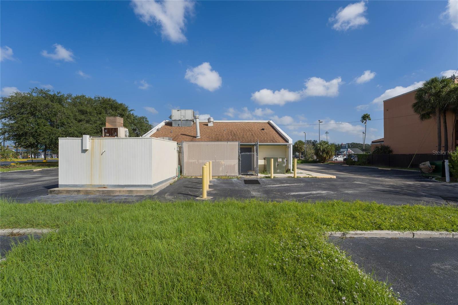 KISSIMMEE EXECUTIVE PARK - Commercial Sale