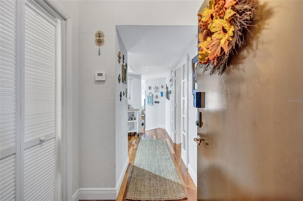 Photo of 2421 W Horatio Street #820, Tampa, FL 33609 (MLS # TB8433137)