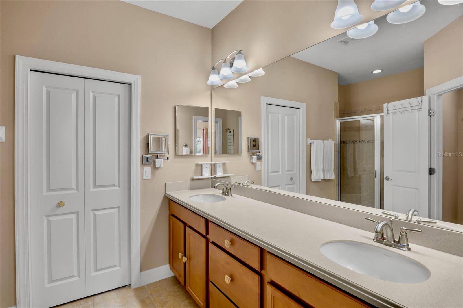 ESPLANADE PH 1 - Residential