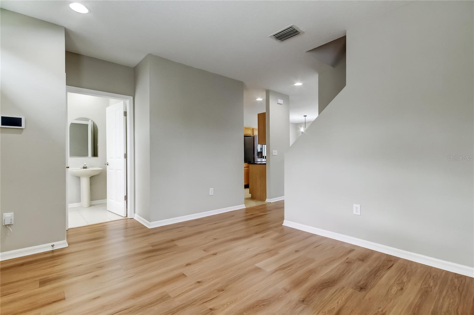 WESTCHASE SEC 325A - Residential Lease