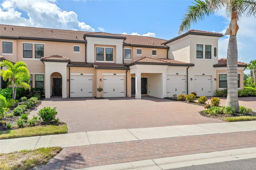 Photo of 10035 Crooked Creek Drive #202, Venice, FL 34293 (MLS # N6140028)