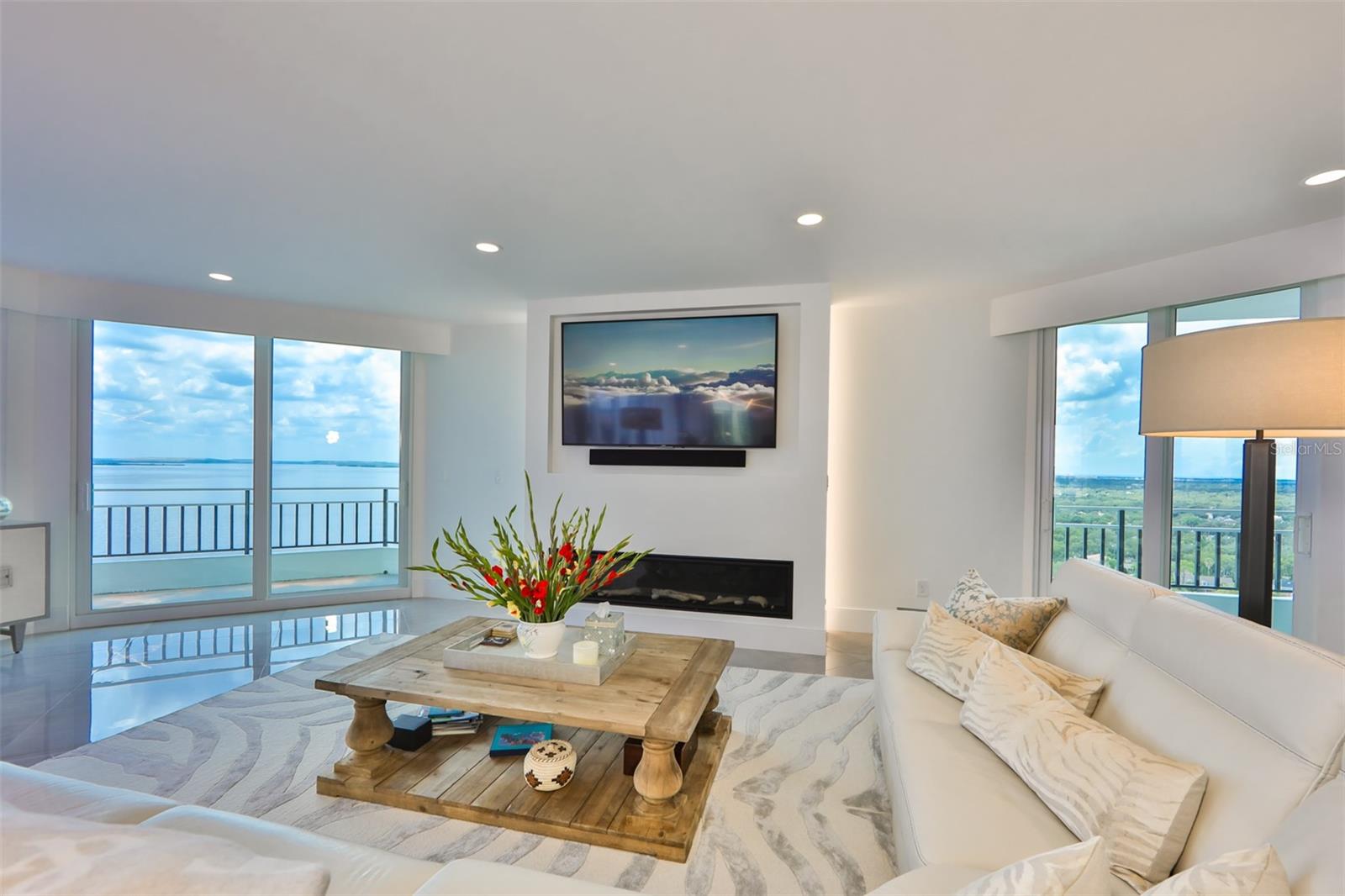 BAYSHORE REGENCY A CONDO - Residential