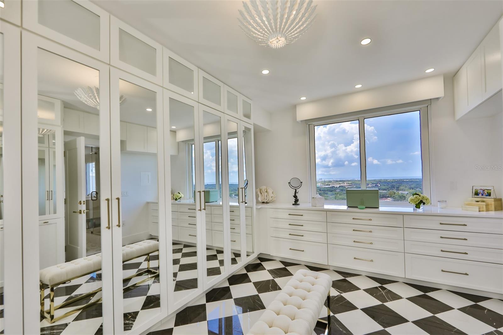 BAYSHORE REGENCY A CONDO - Residential