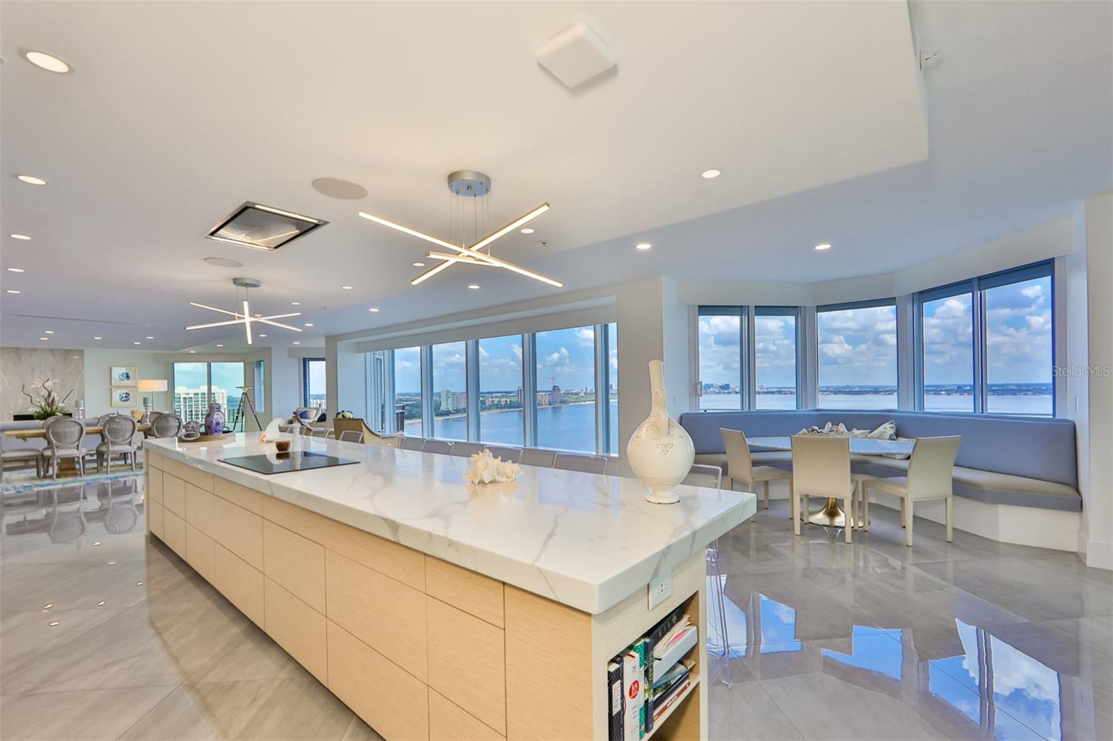 BAYSHORE REGENCY A CONDO - Residential