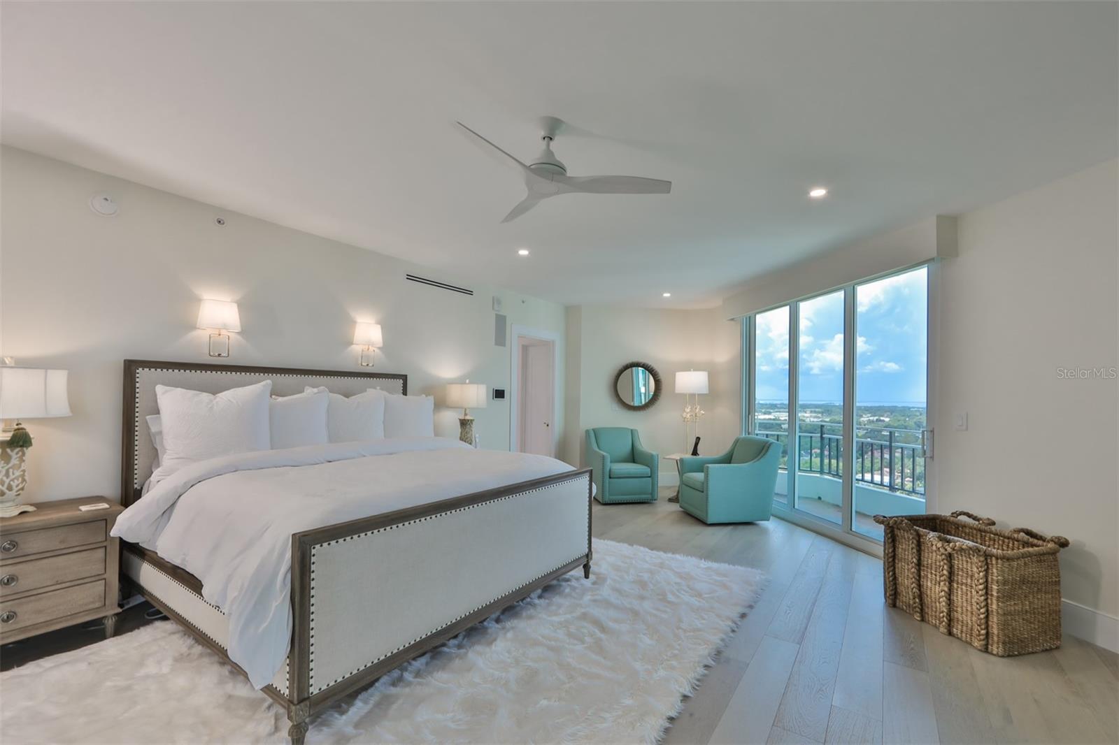 BAYSHORE REGENCY A CONDO - Residential