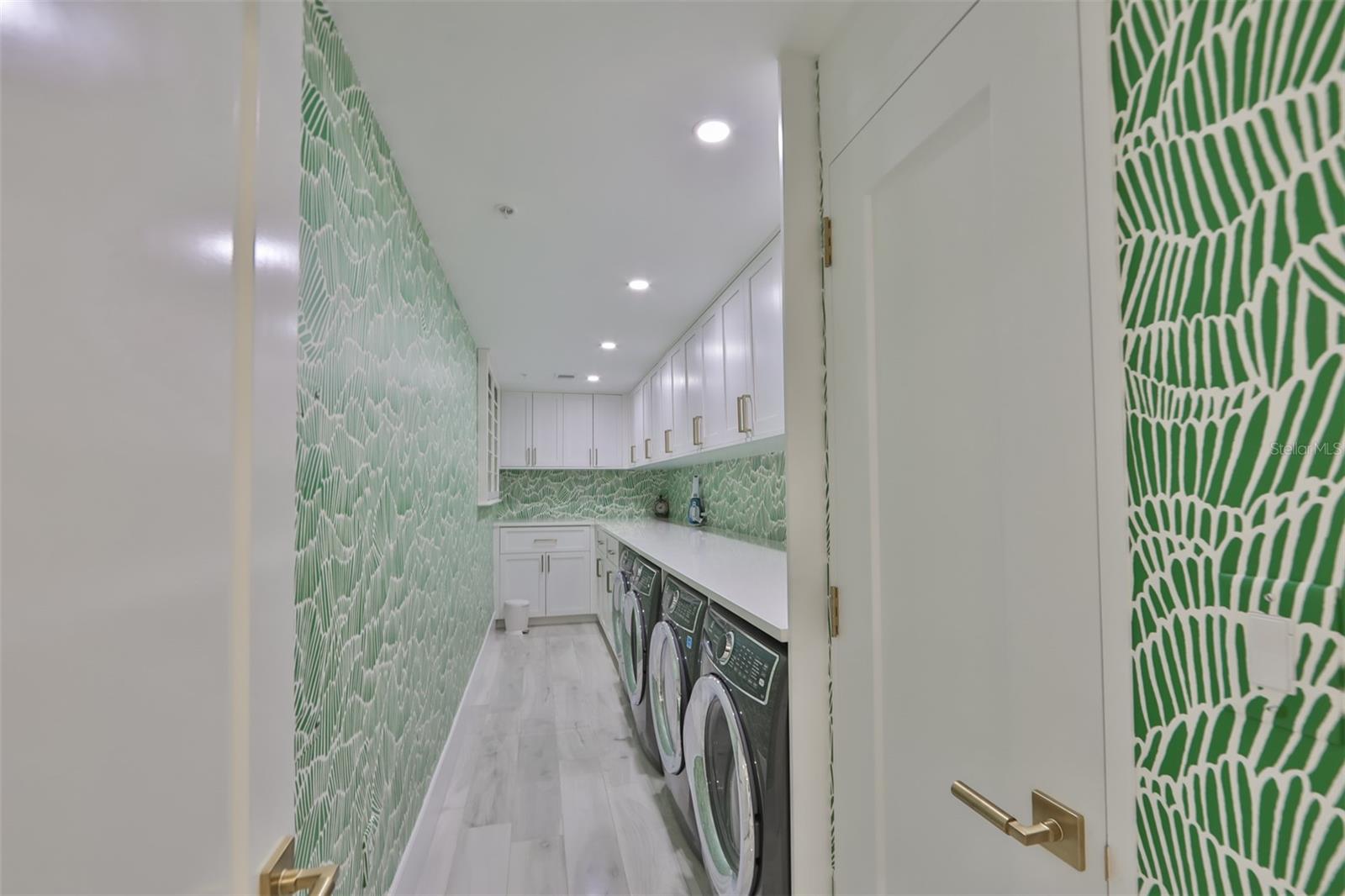 BAYSHORE REGENCY A CONDO - Residential