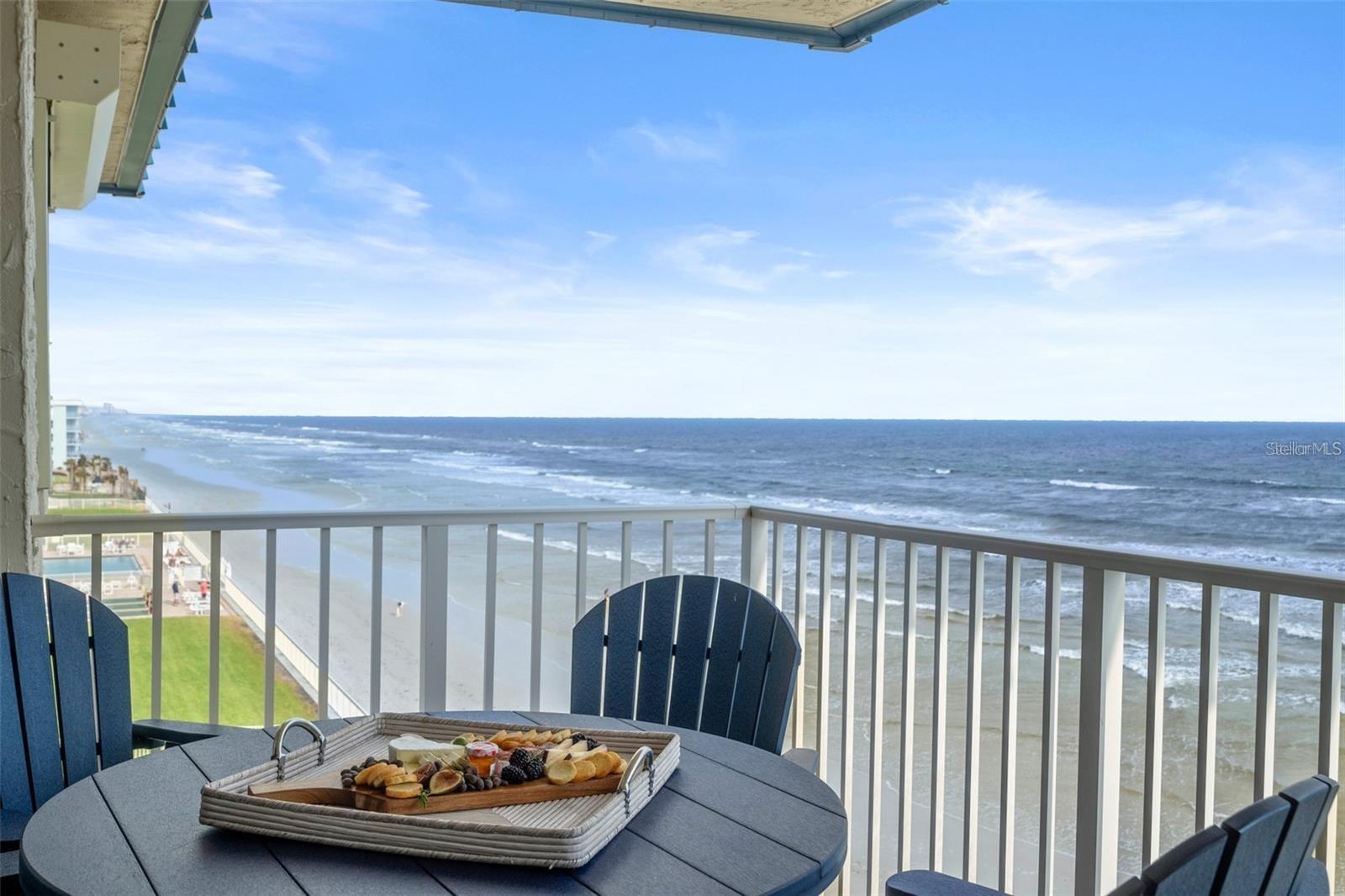 HACIENDA DEL SOL CONDO - Residential