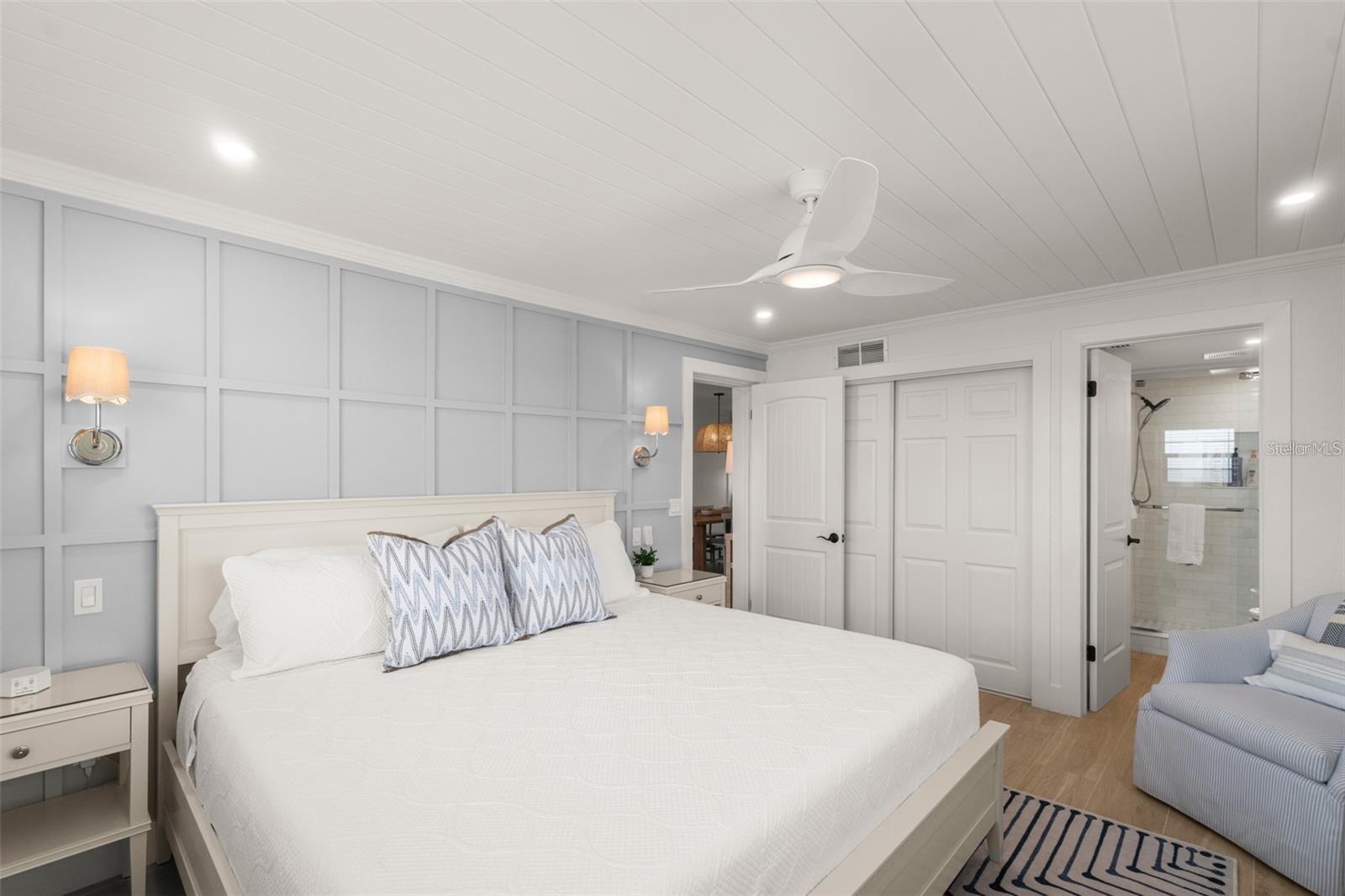 HACIENDA DEL SOL CONDO - Residential