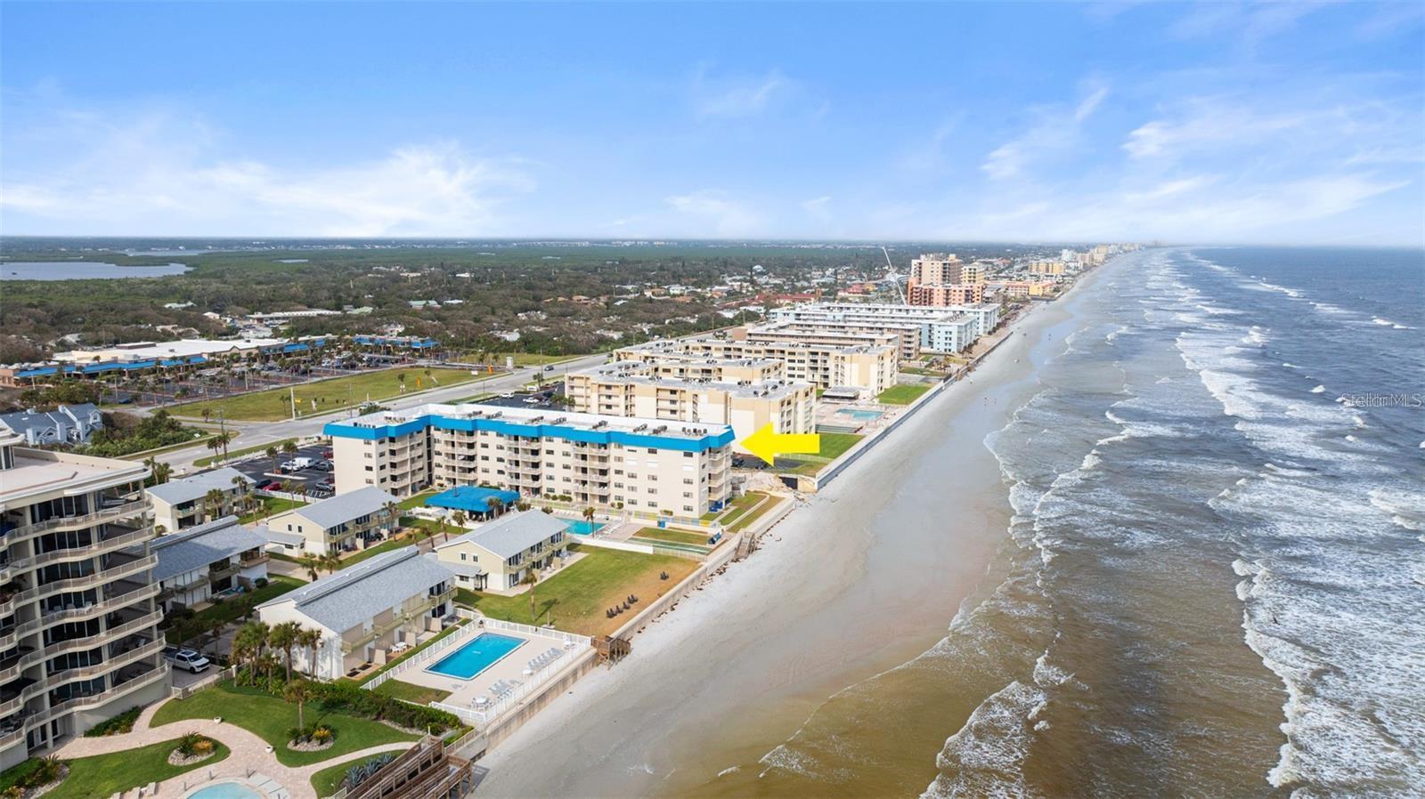 HACIENDA DEL SOL CONDO - Residential