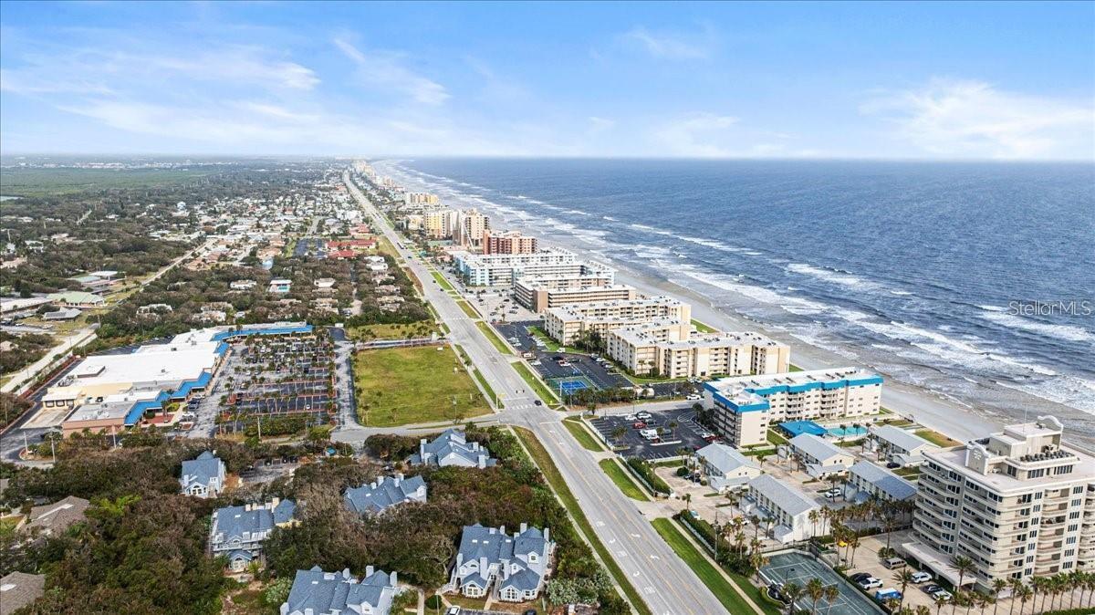 HACIENDA DEL SOL CONDO - Residential