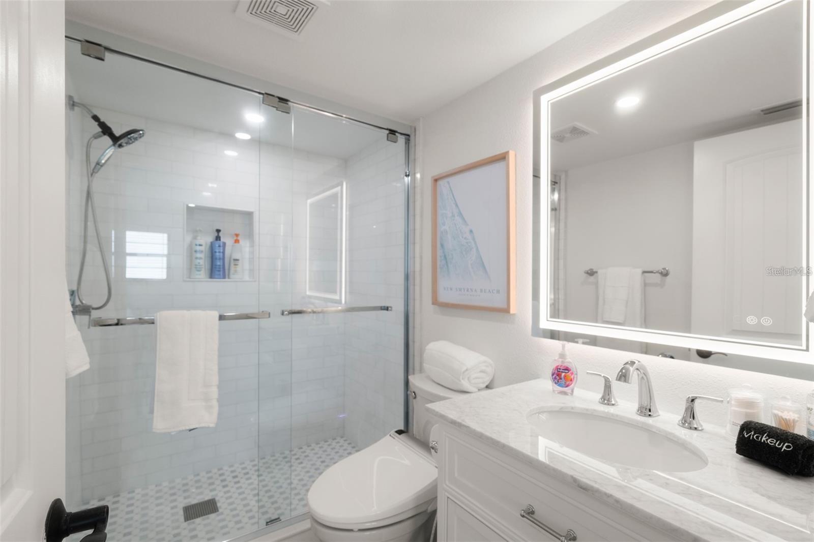 HACIENDA DEL SOL CONDO - Residential