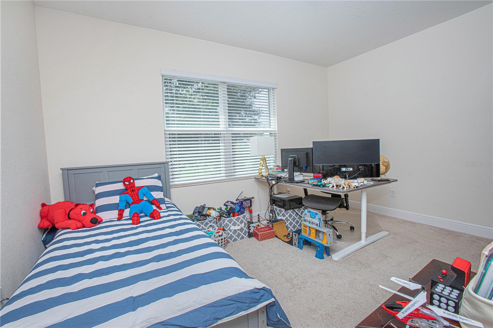 EAGLE CREEK VILLAGE - Residential Lease