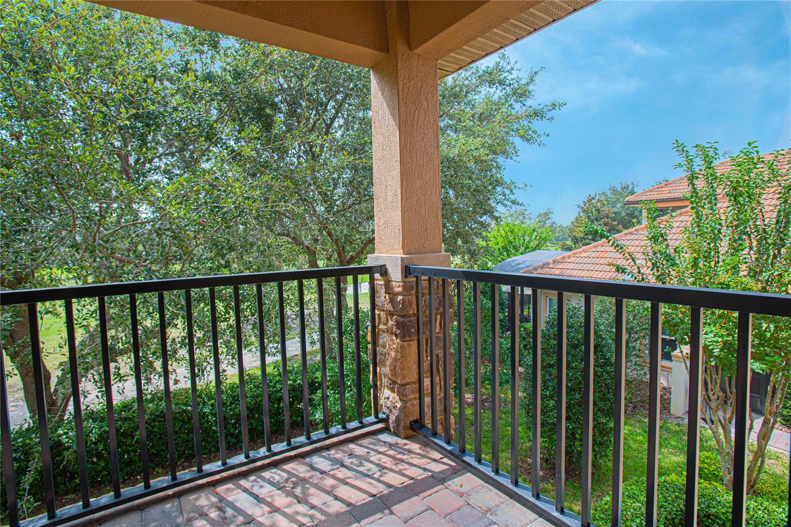 EAGLE CREEK VILLAGE - Residential Lease