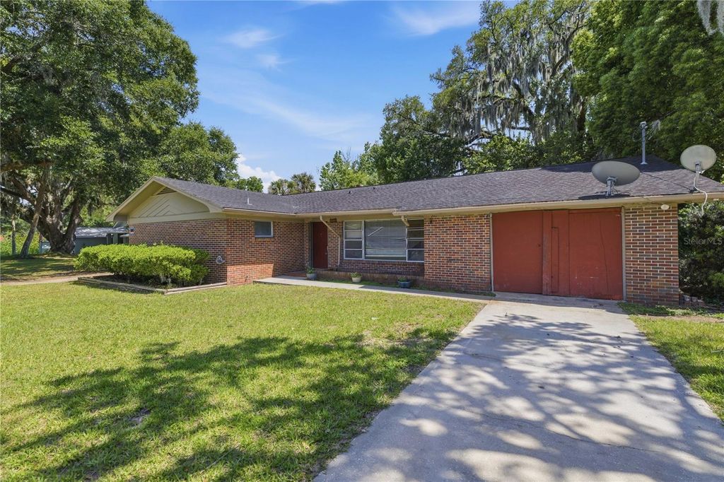 Photo of 3500 SW 25th Street, Ocala, FL 34474 (MLS # OM724019)