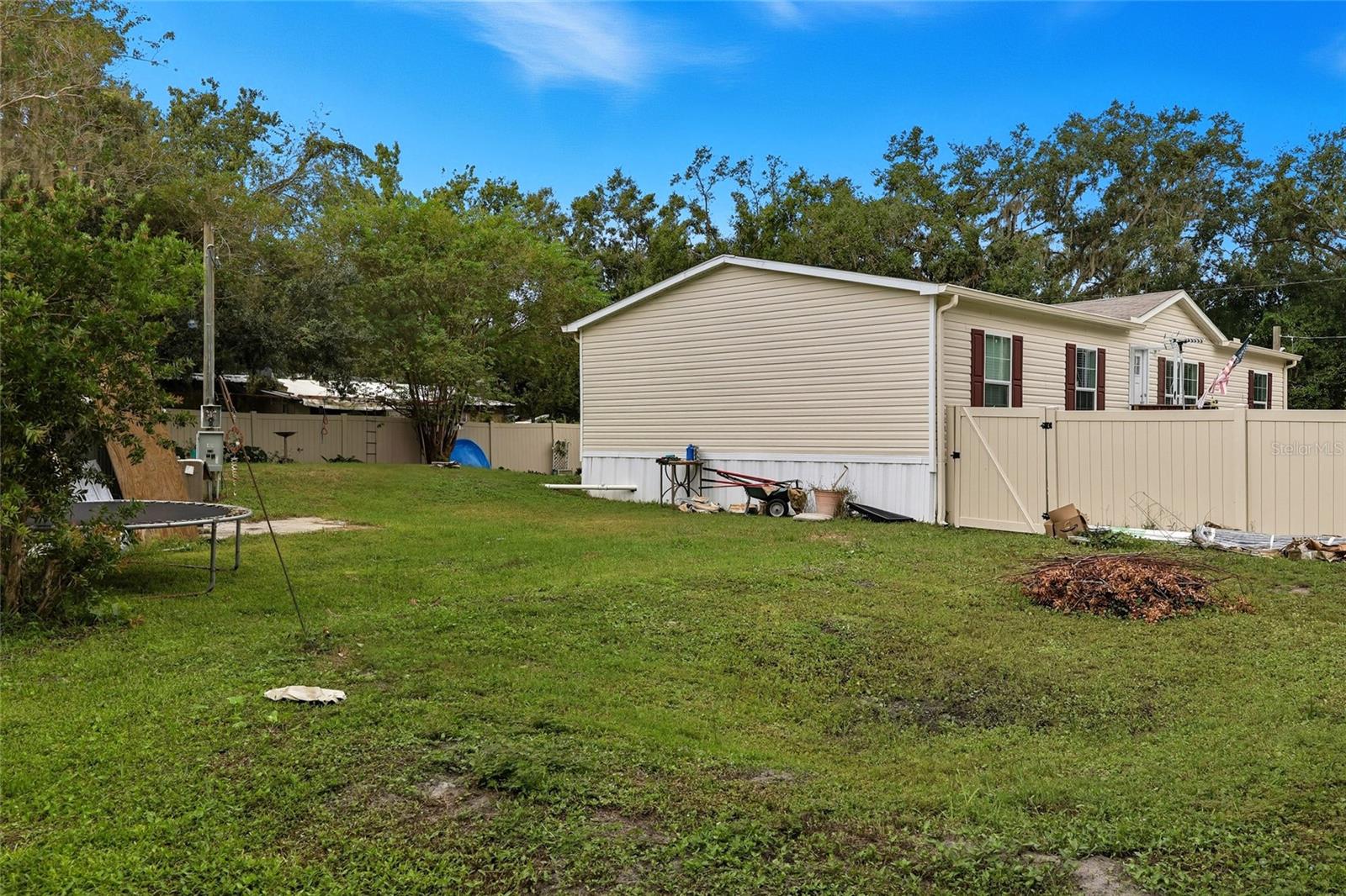 TOWN OF CRYSTAL SPRINGS - Residential