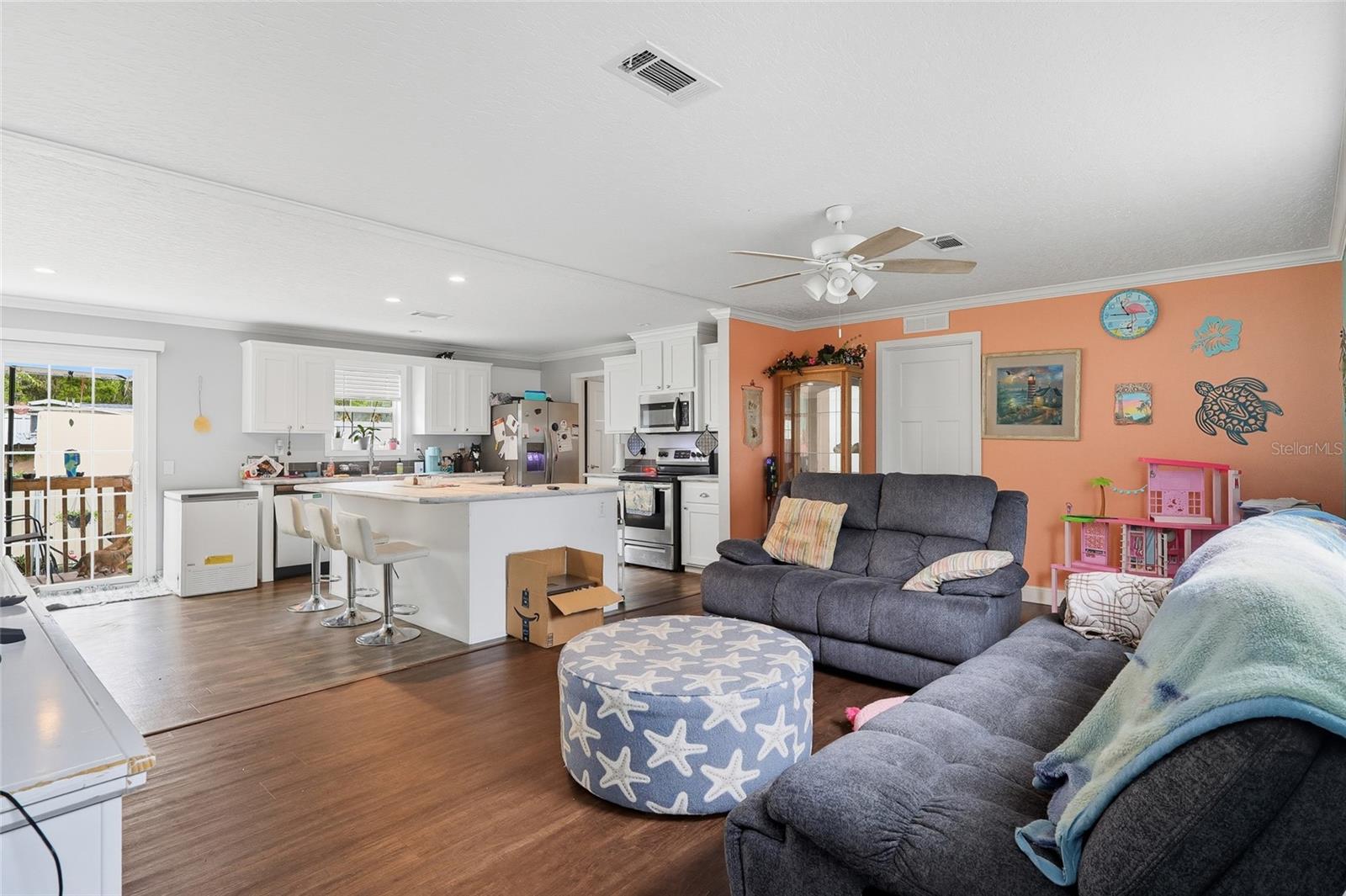TOWN OF CRYSTAL SPRINGS - Residential