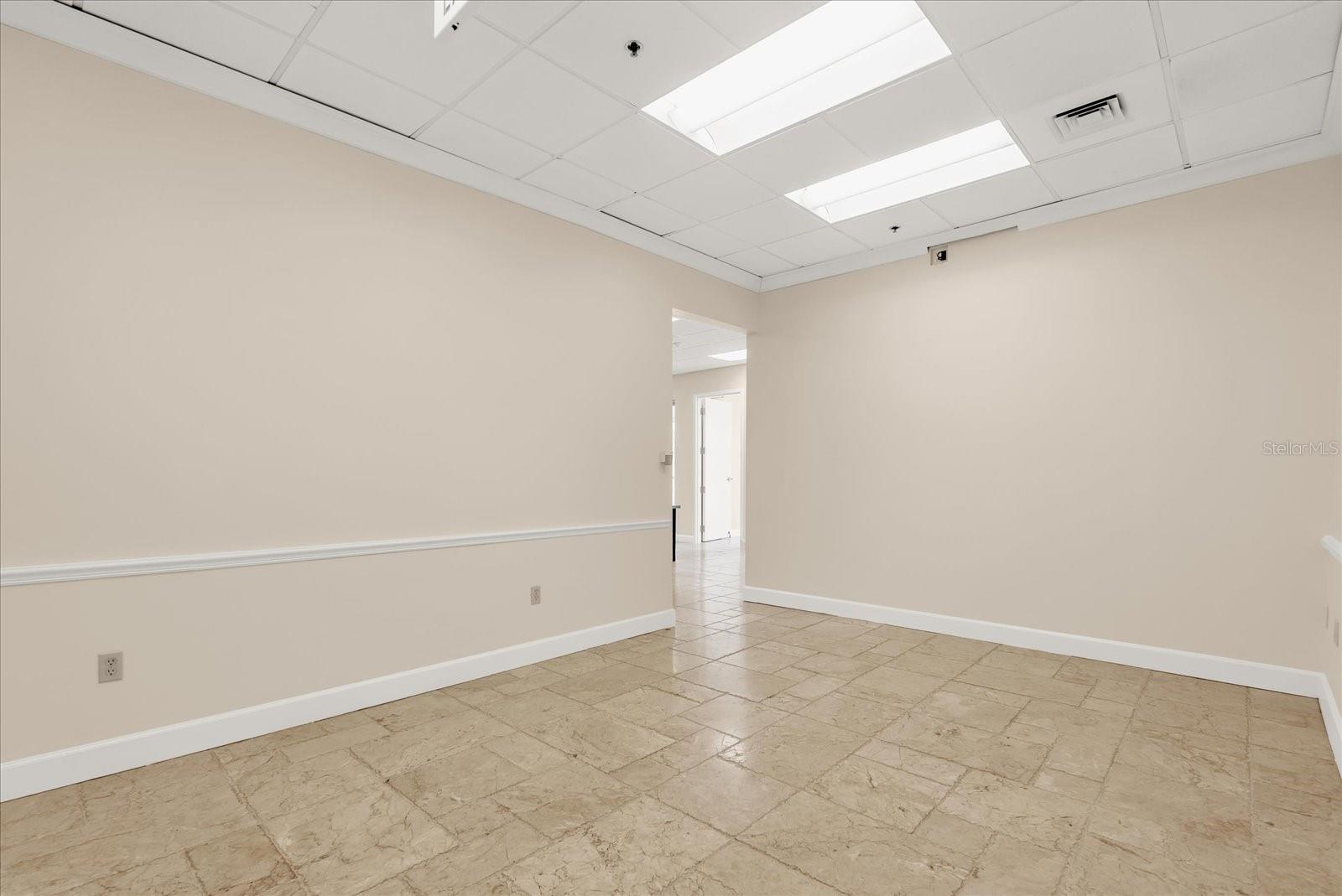 PLAZA SOUTH TOWER COML CONDO - Commercial Lease