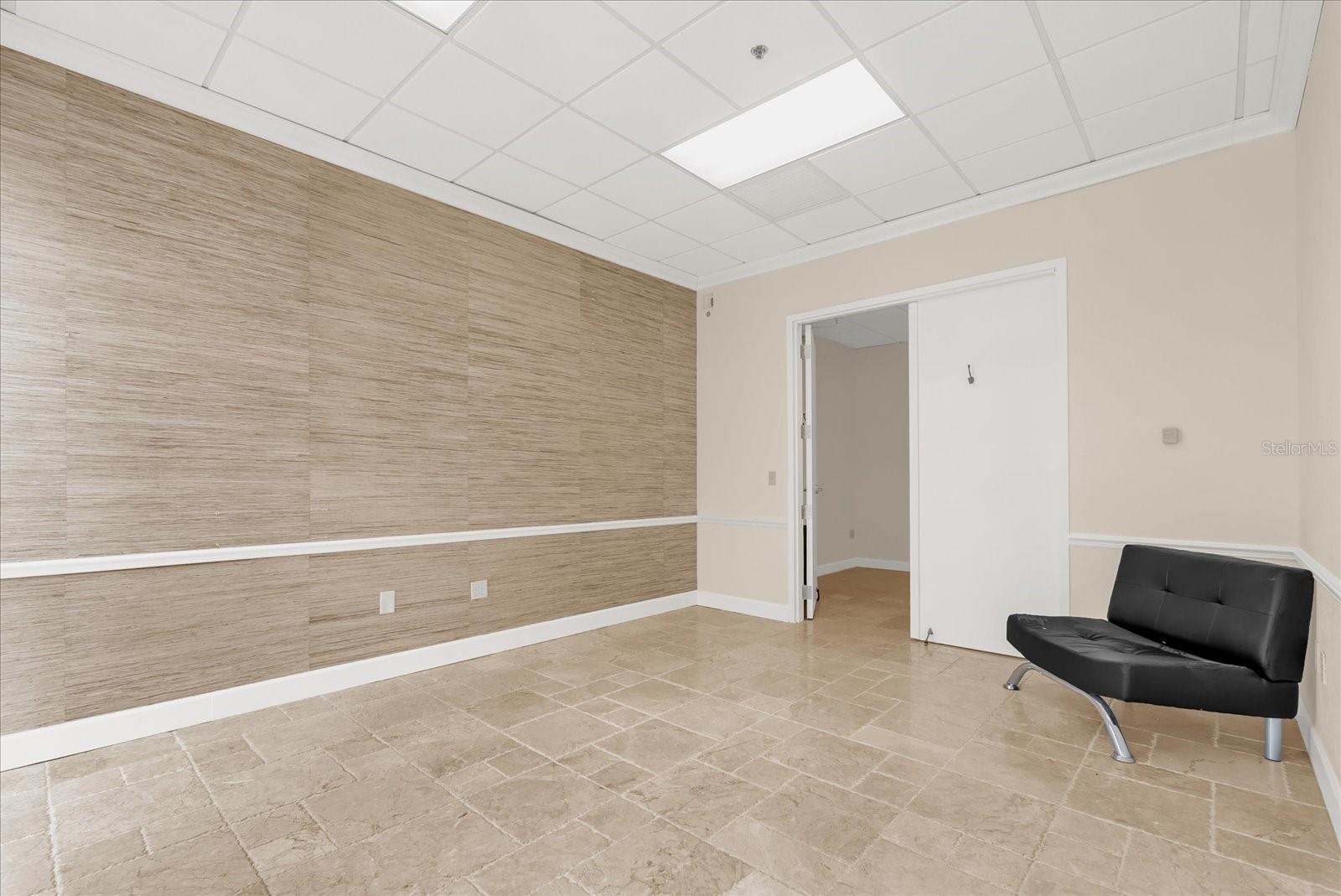 PLAZA SOUTH TOWER COML CONDO - Commercial Lease