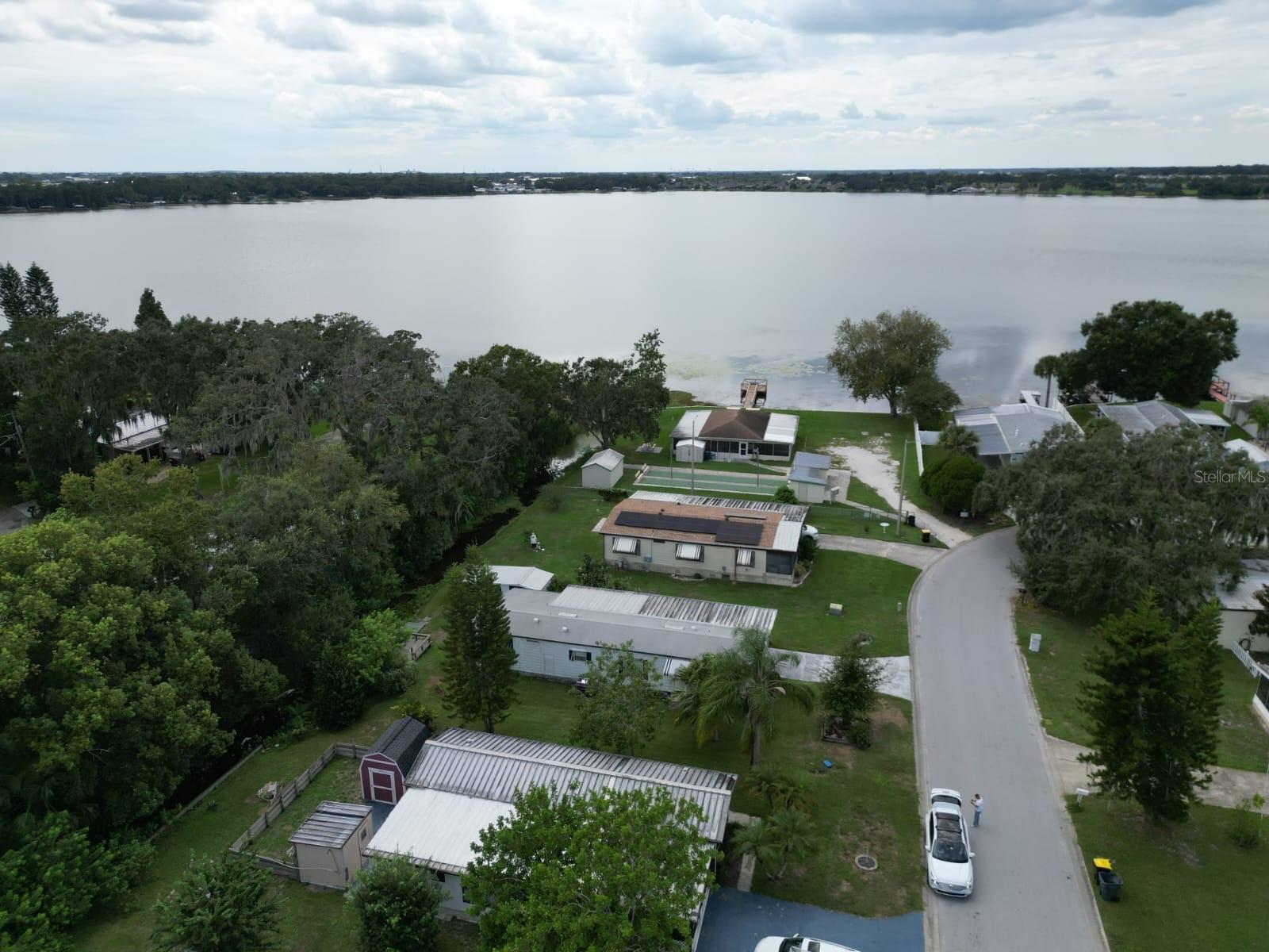 LAKE MARIANA ACRES - Residential