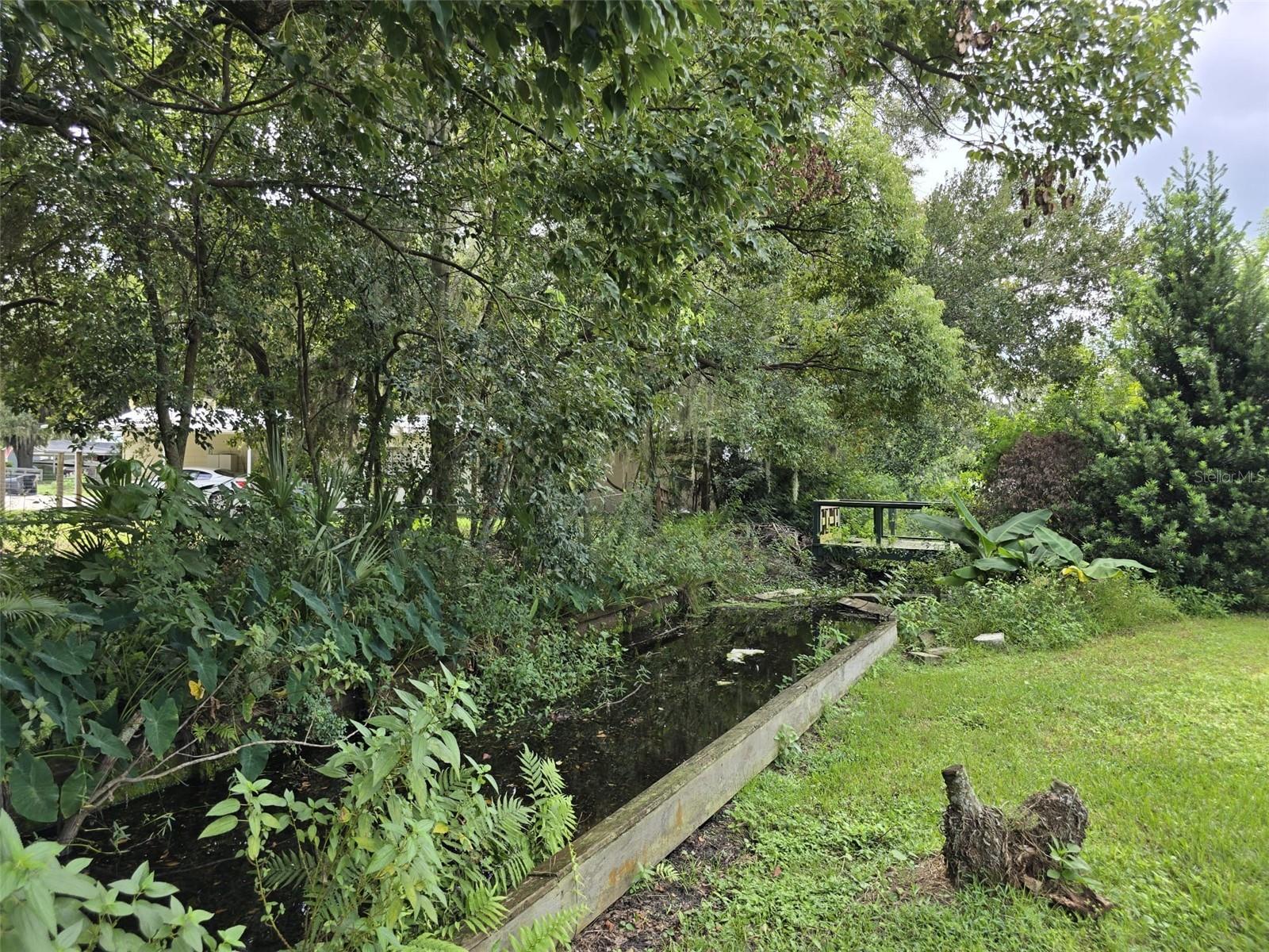 LAKE MARIANA ACRES - Residential