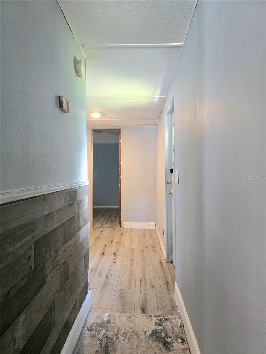 LAKE MARIANA ACRES - Residential